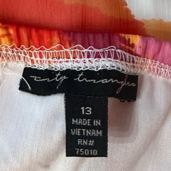 CITY TRIANGLES ~ Vibrant Orange and Red Pleated Sheer Lined Dress size 13 - Picture 3 of 9